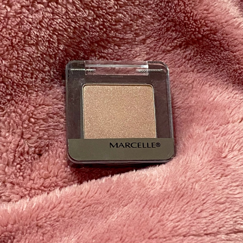 FREE WITH PURCHASE - Marchelle Eyeshadow